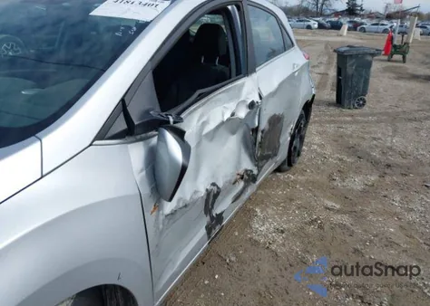 2014 Hyundai Elantra Gt z USA, uszkodzony, nr VIN KMHD35LH1EU227538